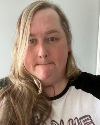 Laura Crossley profile image